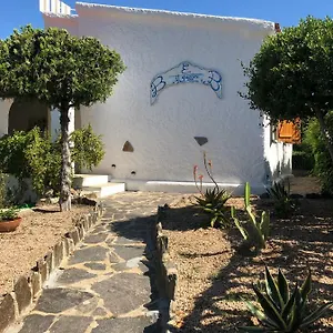 A Due Passi Dal Mare Bed & Breakfast